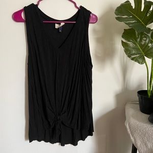 V-neck Black Tank Top hi/lo cut with front tie